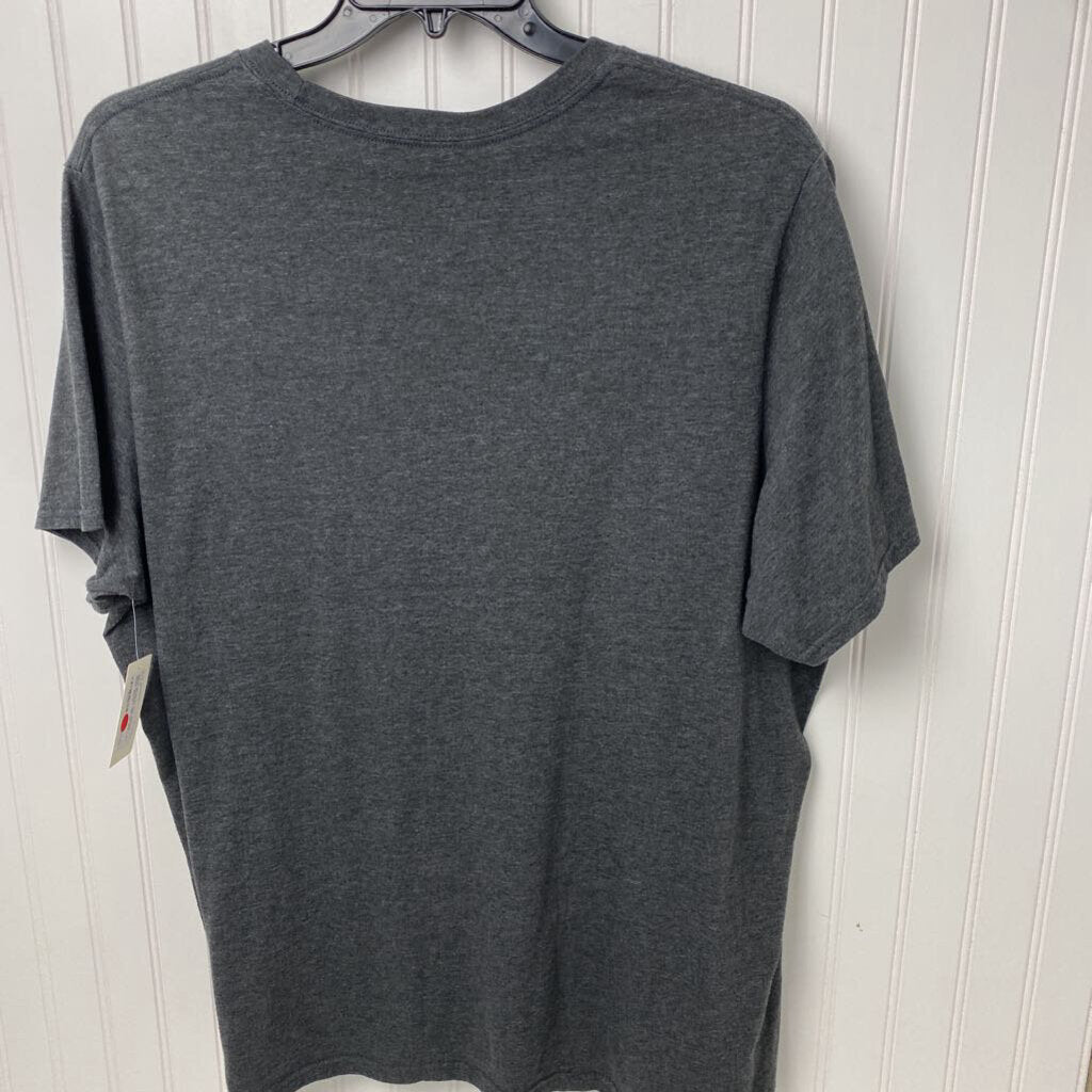 MENS GRAPHIC TEE