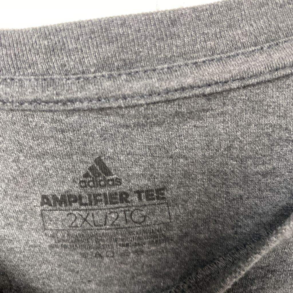 MENS GRAPHIC TEE