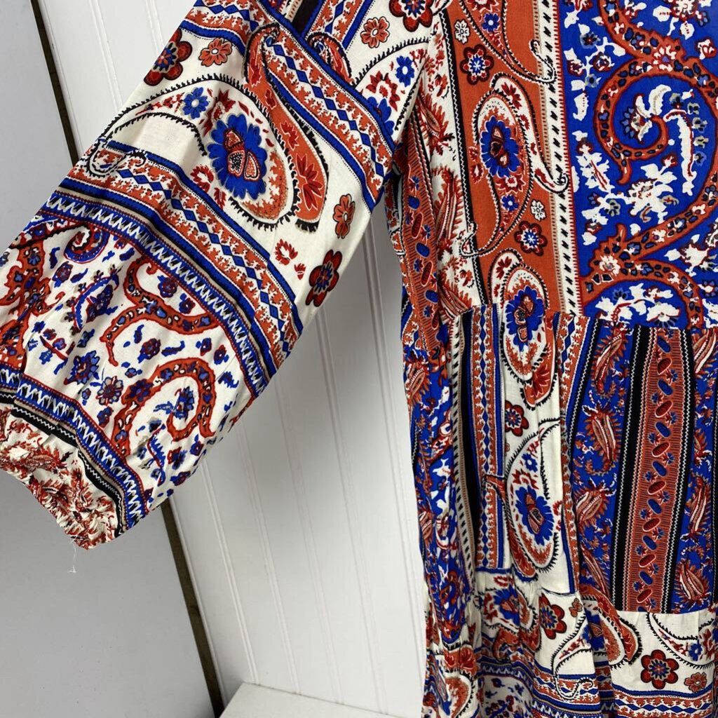 CRISS CROSS NECK LONG SLEEVED
