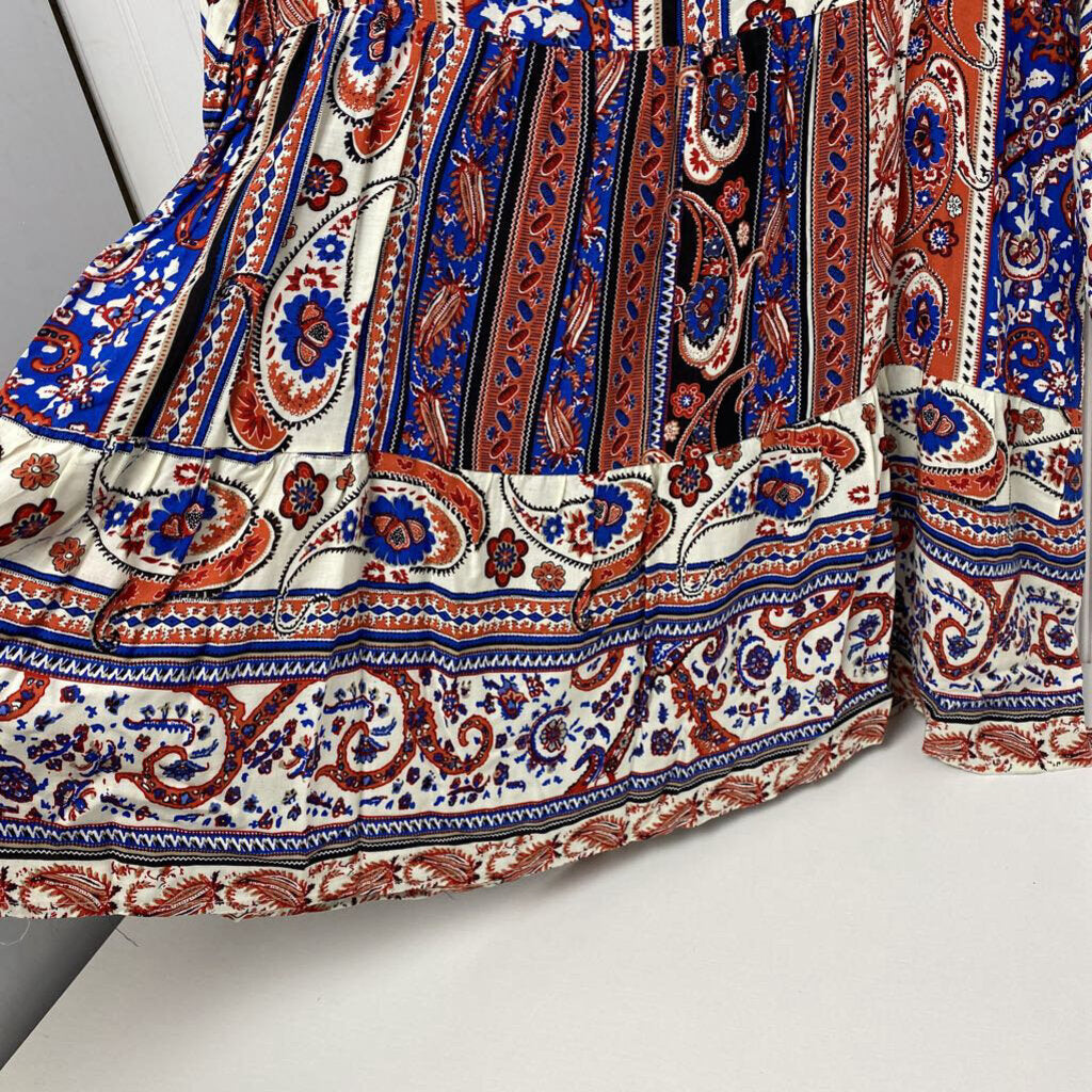 CRISS CROSS NECK LONG SLEEVED