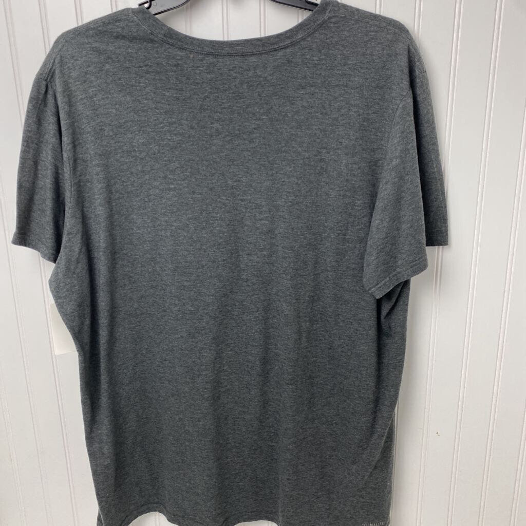 MENS GRAPHIC TEE
