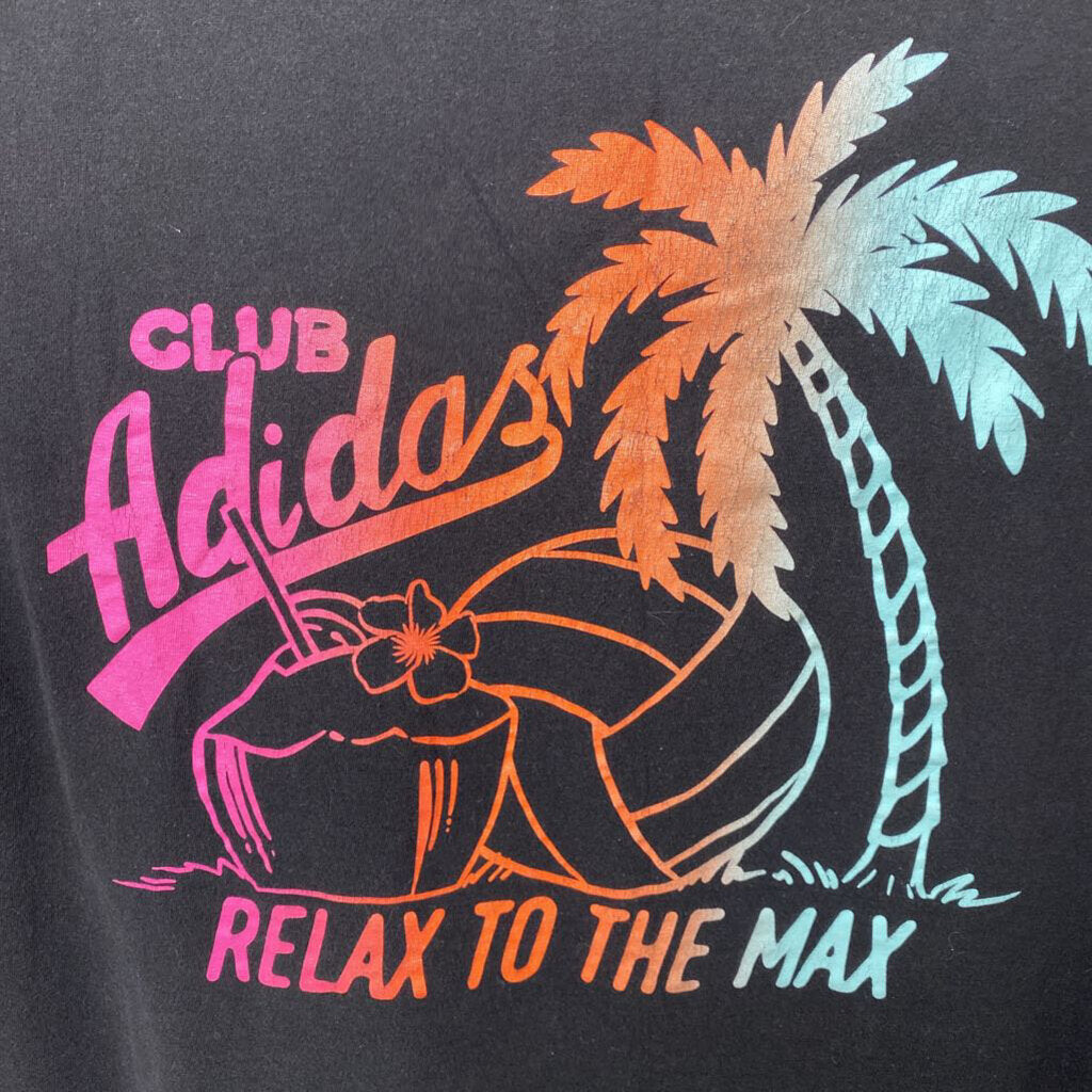 MENS GRAPHIC TEE