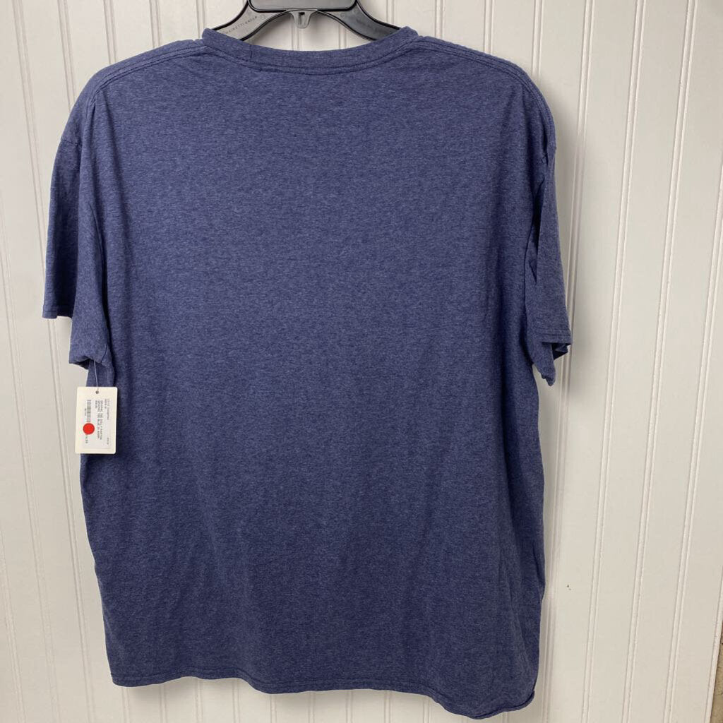 GRAPHIC TEE