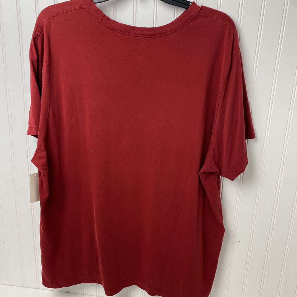 MENS GRAPHIC TEE
