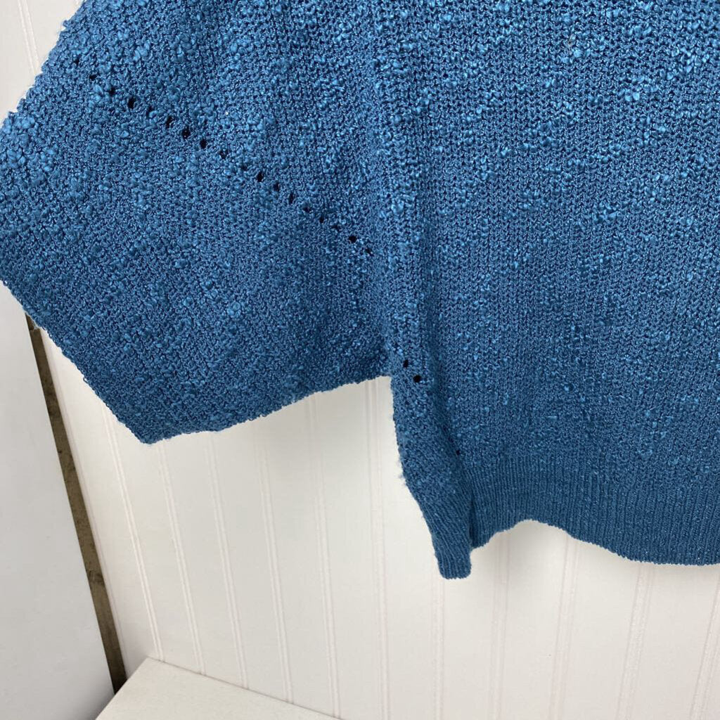 SHORT SLEEVED CROPPED SWEATER