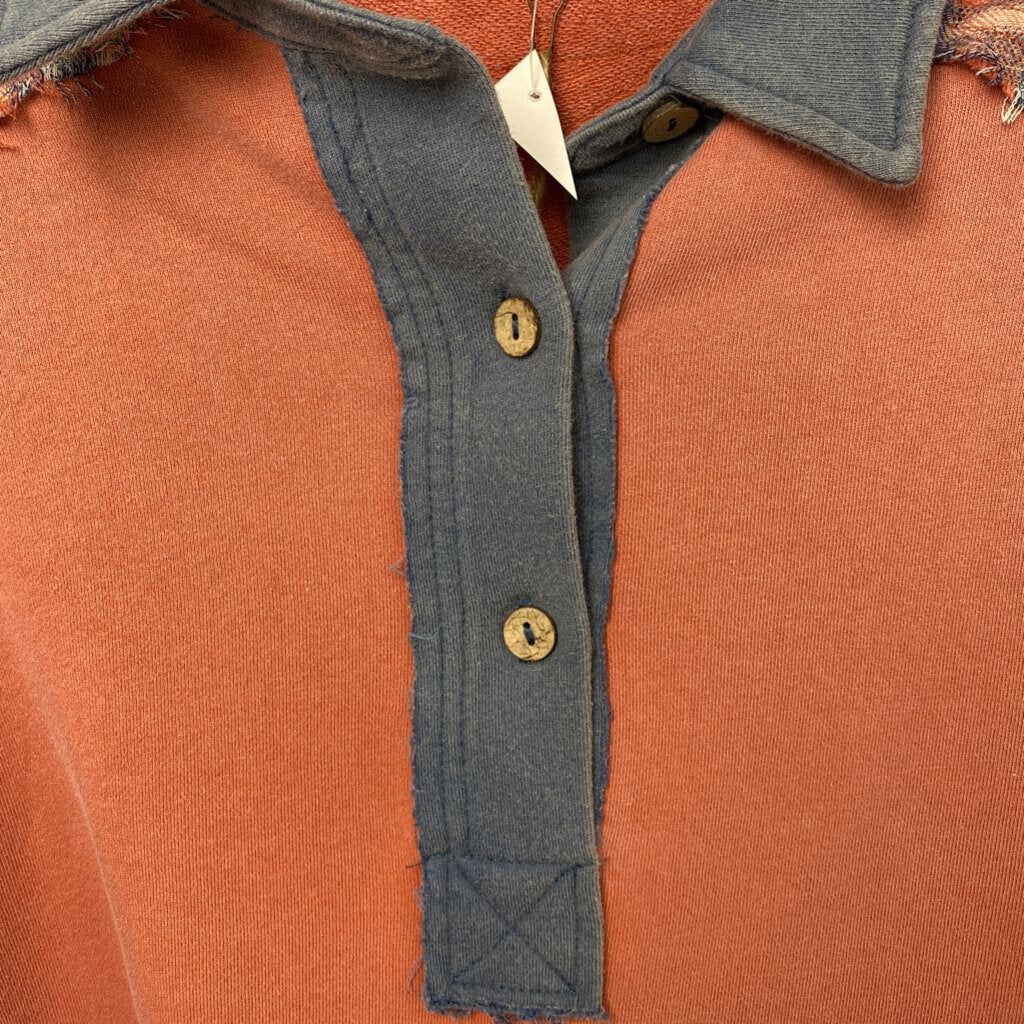 LONG SLEEVED PULLOVER