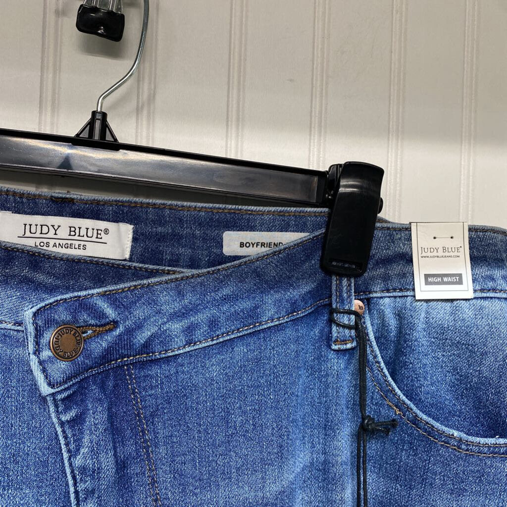 HIGH WAISTED BOYFRIEND FIT