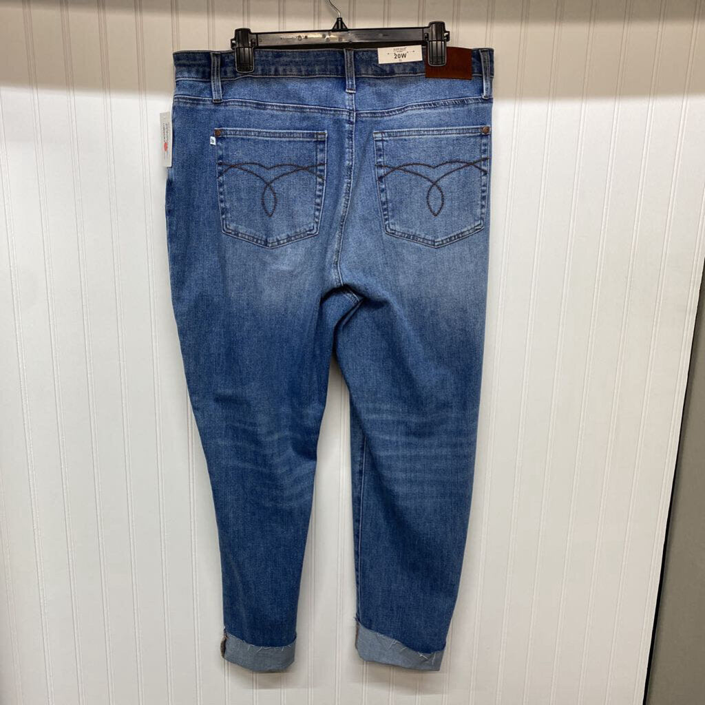 HIGH WAISTED BOYFRIEND FIT