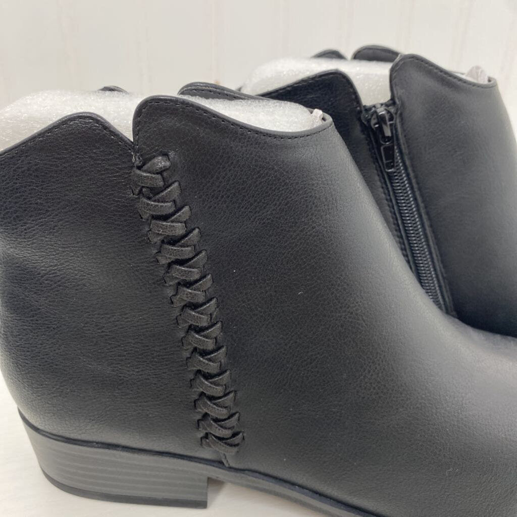 ANKLE BOOTS W/BRAIDED TRIM