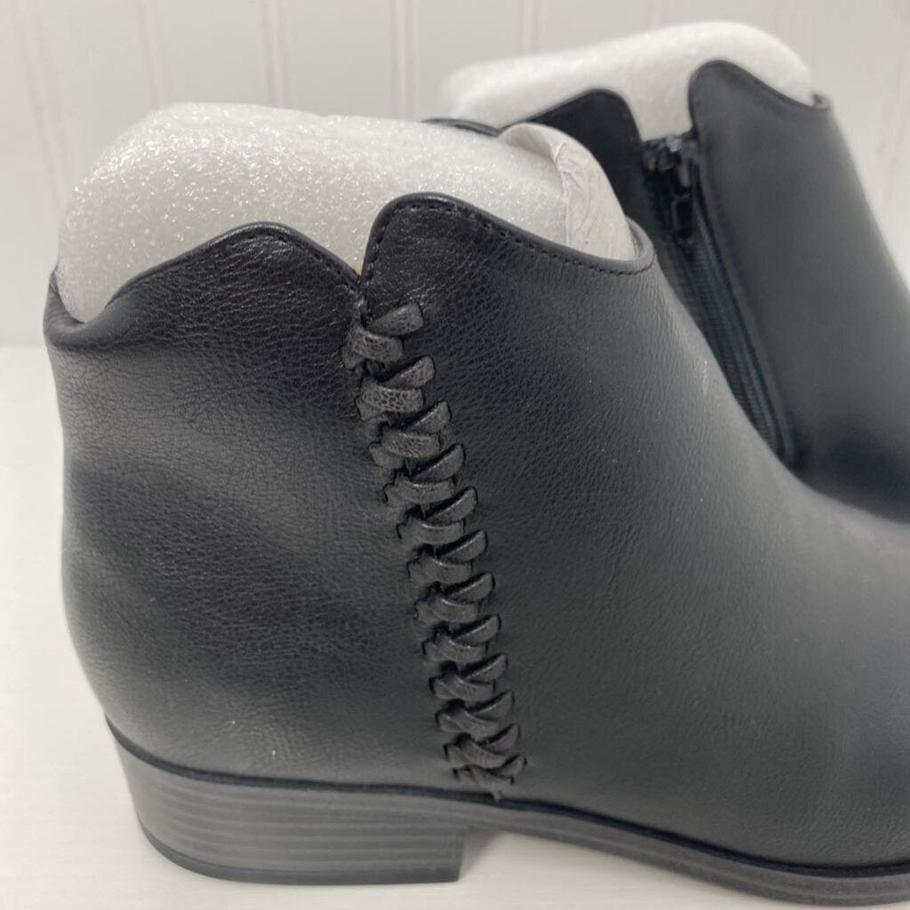 ANKLE BOOTS W/BRAIDED TRIM