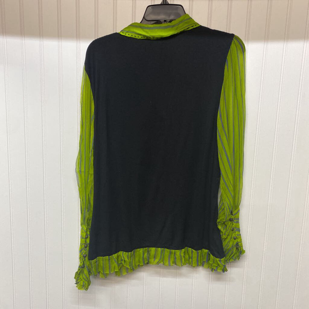 RUFFLED HEM BUTTON DOWN