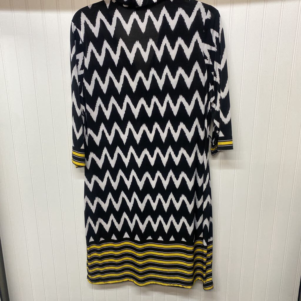 V NECK LONG SLEEVED DRESS