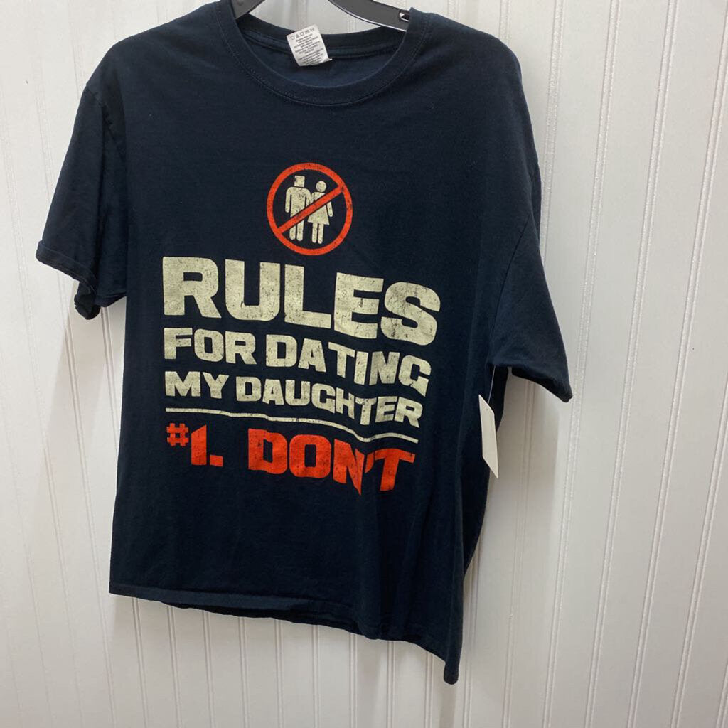 MENS GRAPHIC TEE
