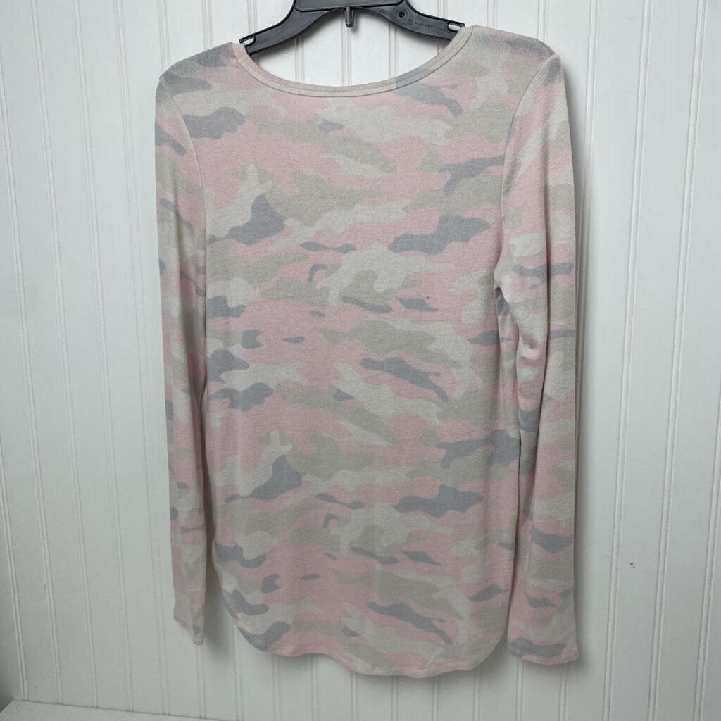 LT PINK AND GRAY CAMO