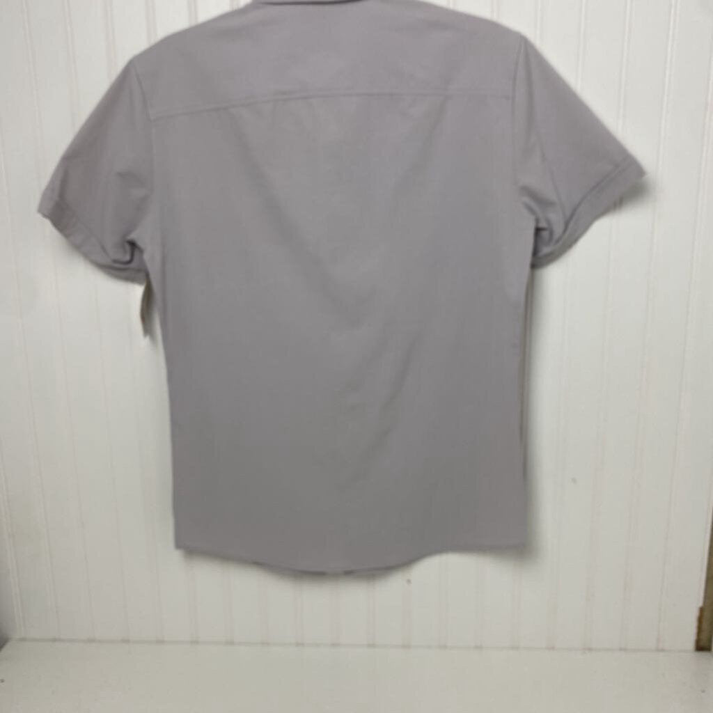 SHORT SLEEVE BUTTON UP