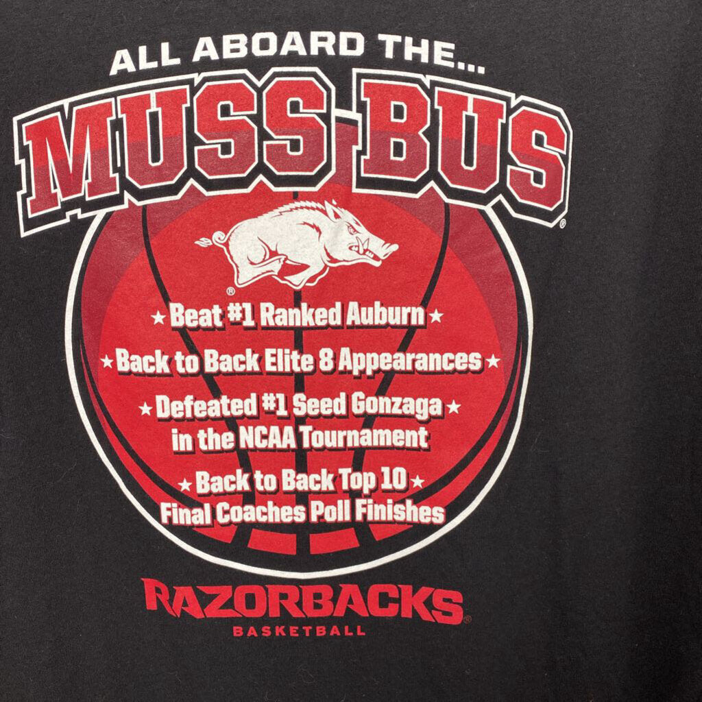 RAZORBACK GRAPHIC TEE
