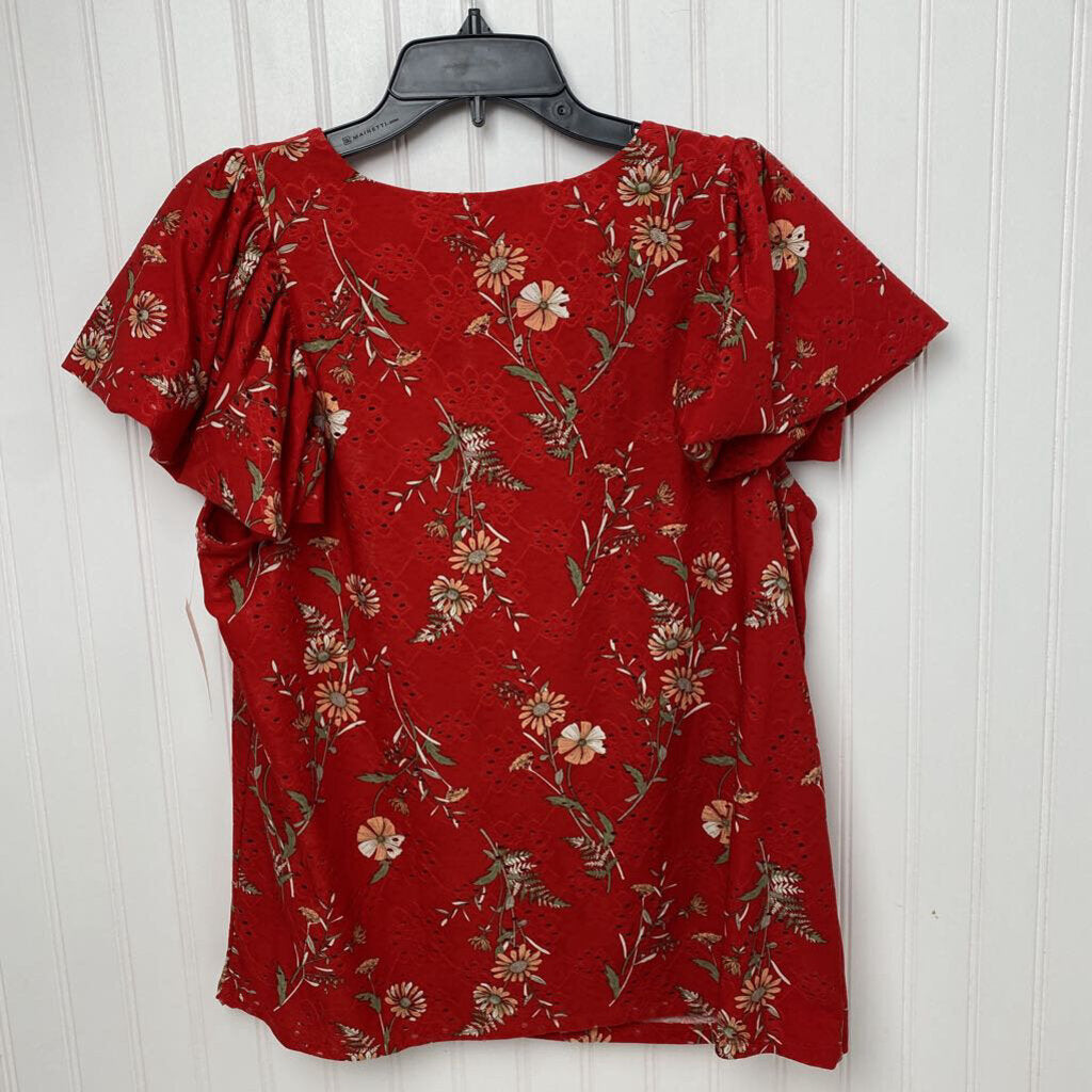 FLORAL SHORT SLEEVED