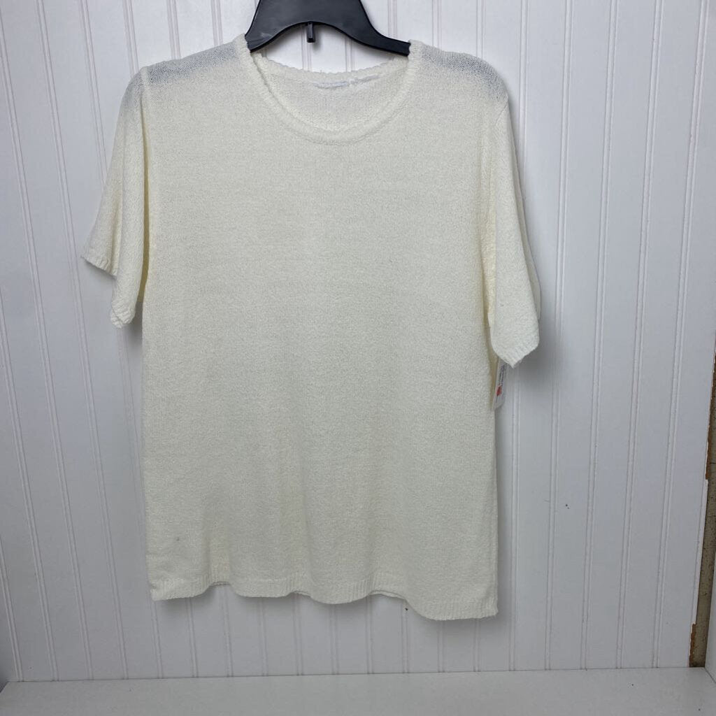 SHORT SLEEVED SWEATER