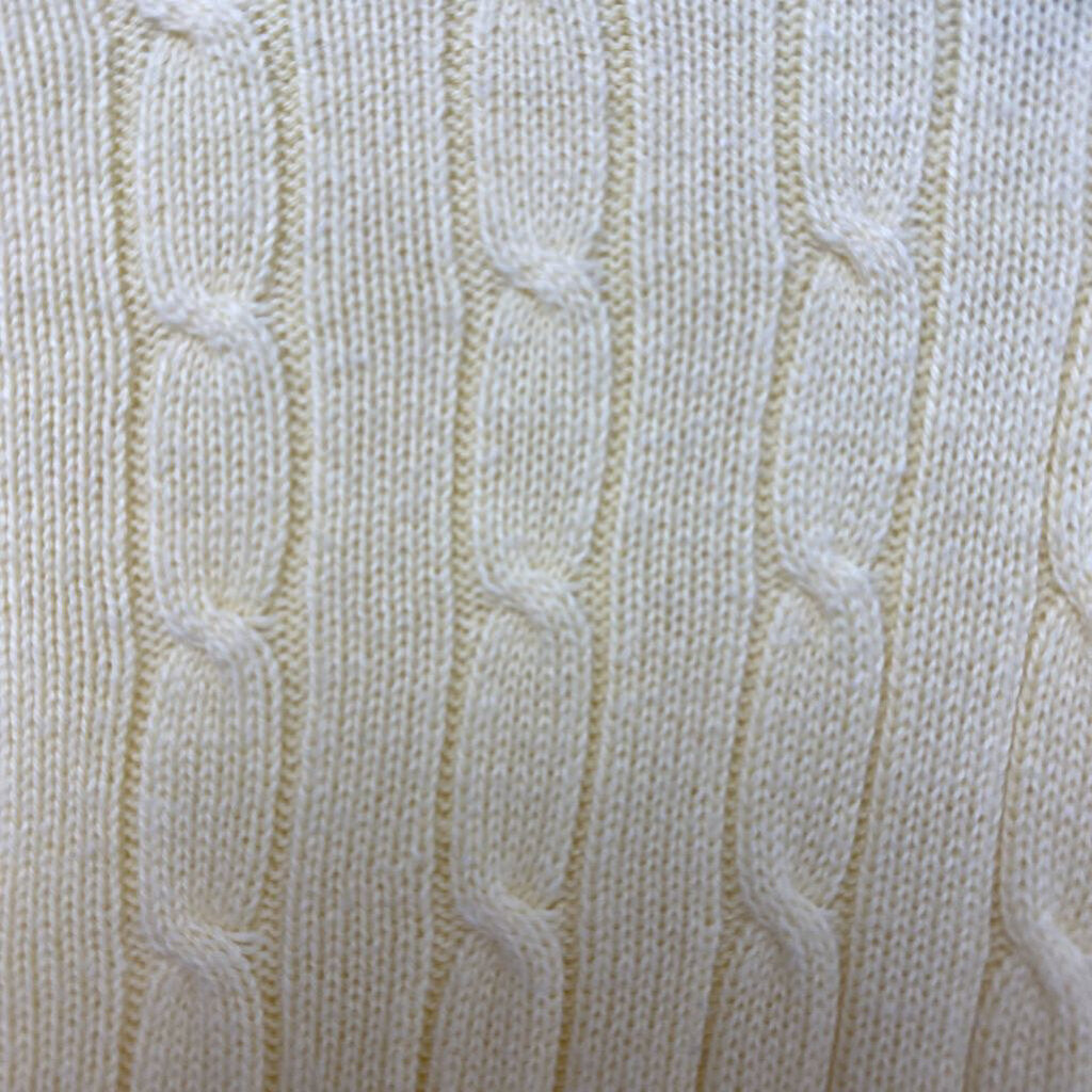 CABLE KNIT V NECK SWEATER