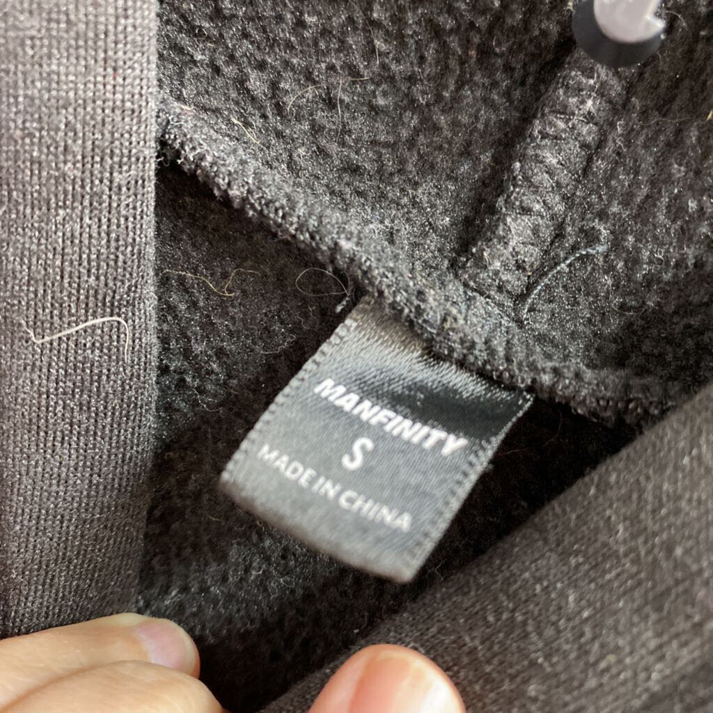 *GRAPHIC HOODIE "FOCUS ON THE GOOD THINGS"