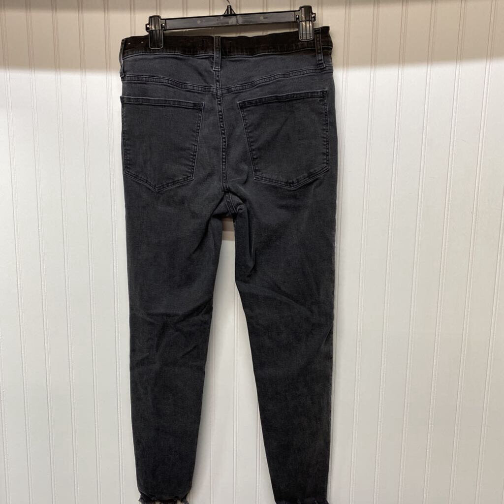 *BUTTON FLY SKINNY DISTRESSED ANKLE