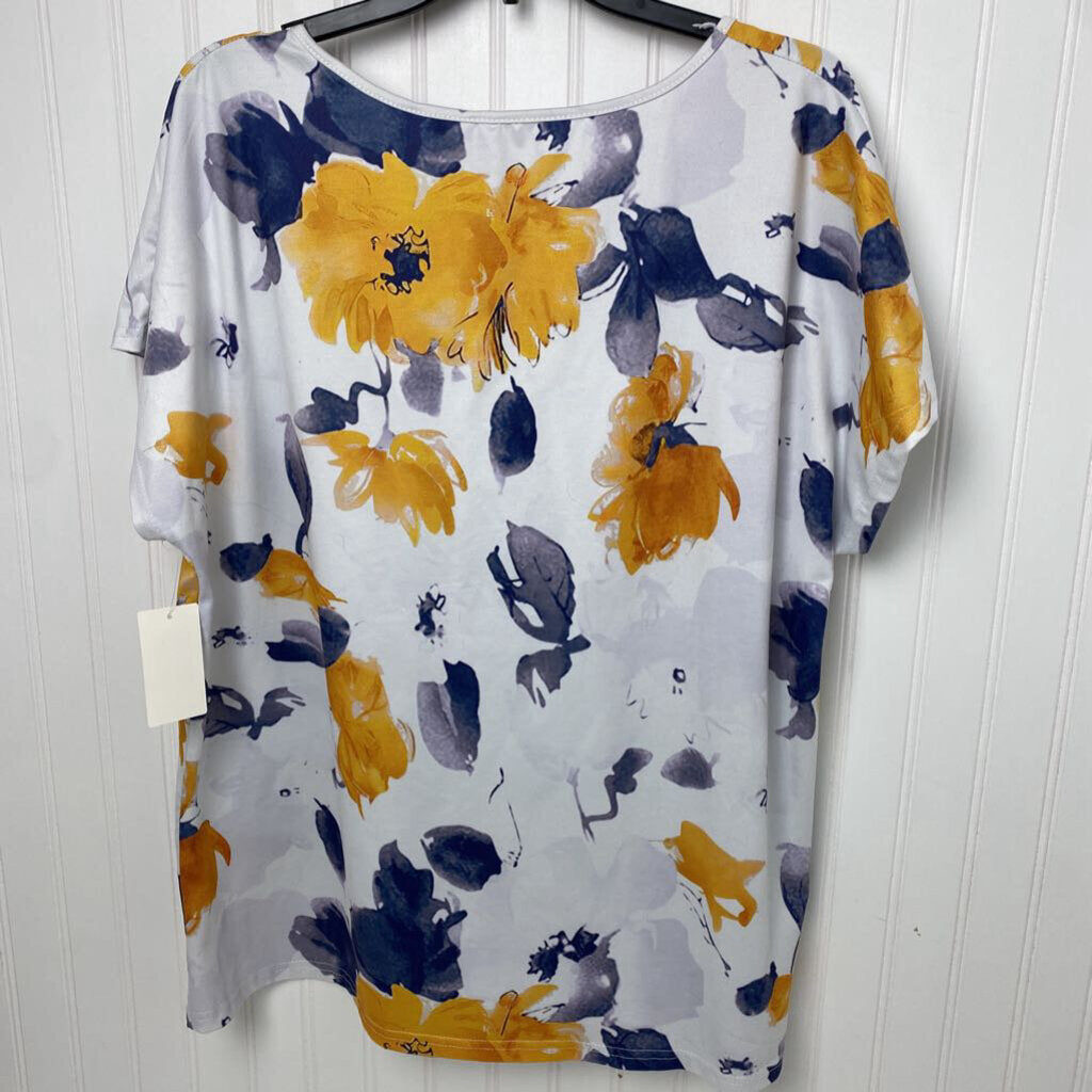 SHORT SLEEVE KNIT TOP