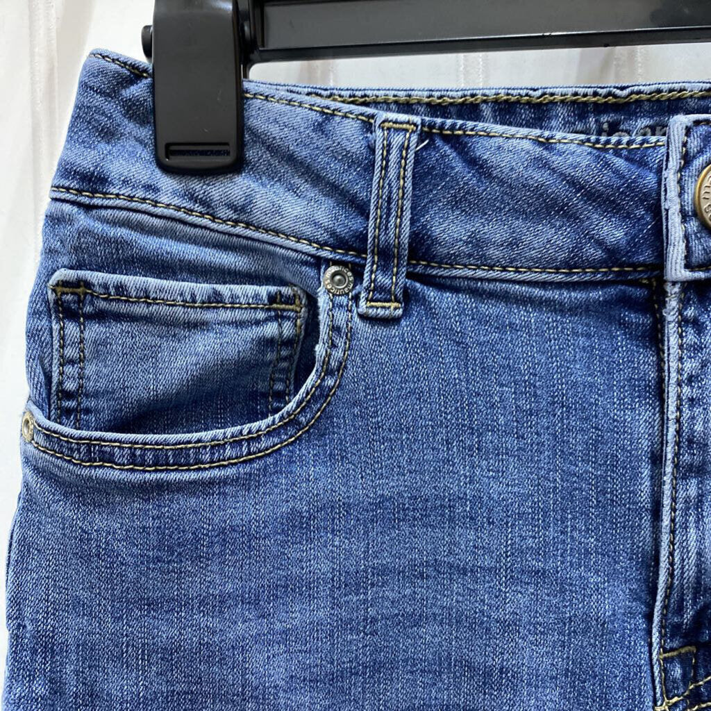 HIGH RISE CURVY JEANS