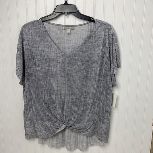 SHORT SLEEVE KNIT TOP