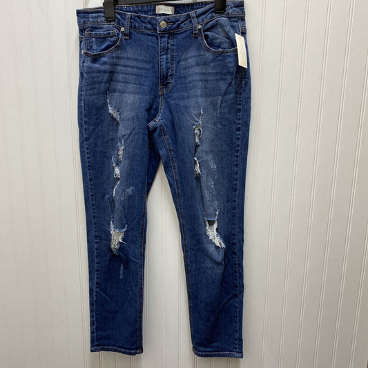 DISTRESSED RELAXED FIT