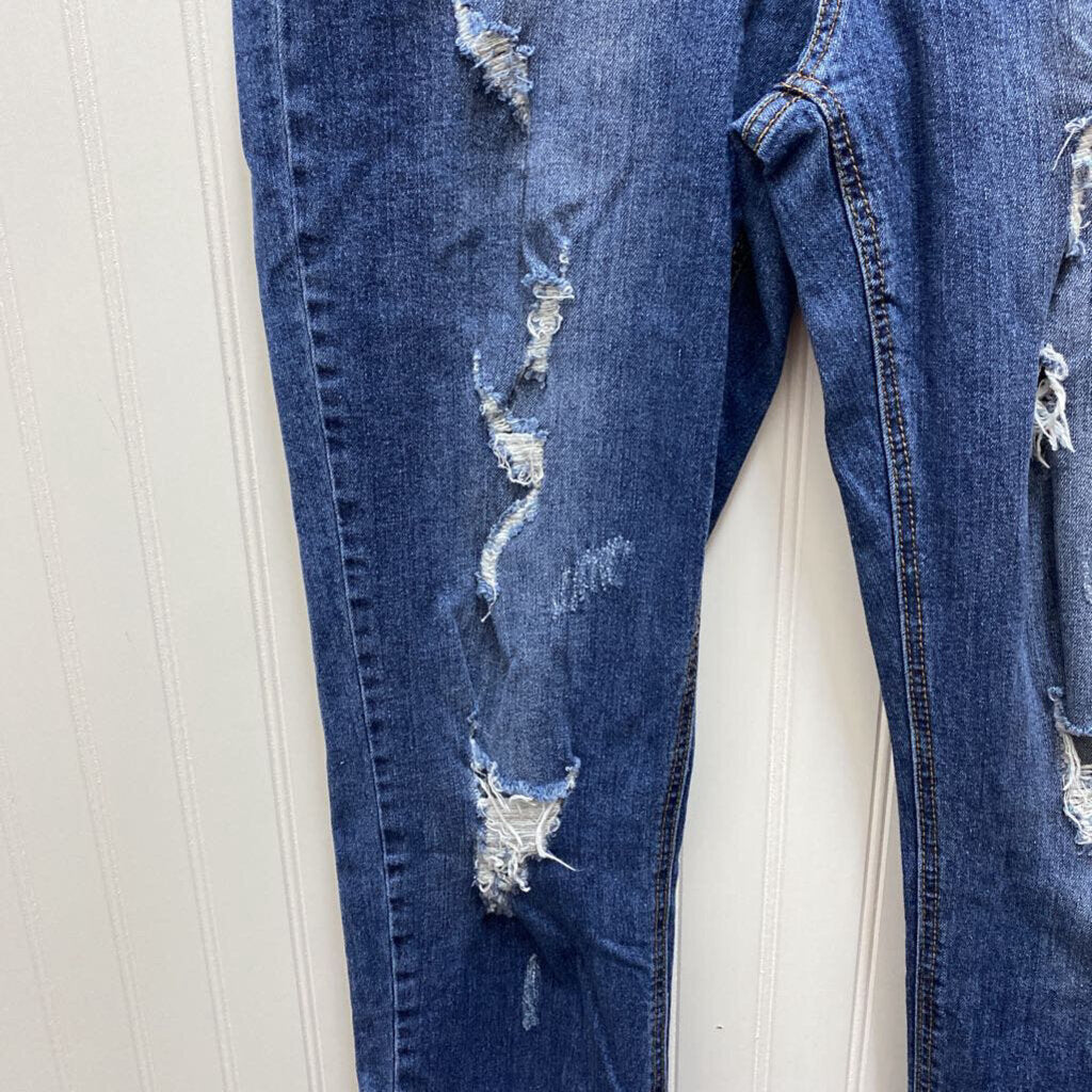 DISTRESSED RELAXED FIT