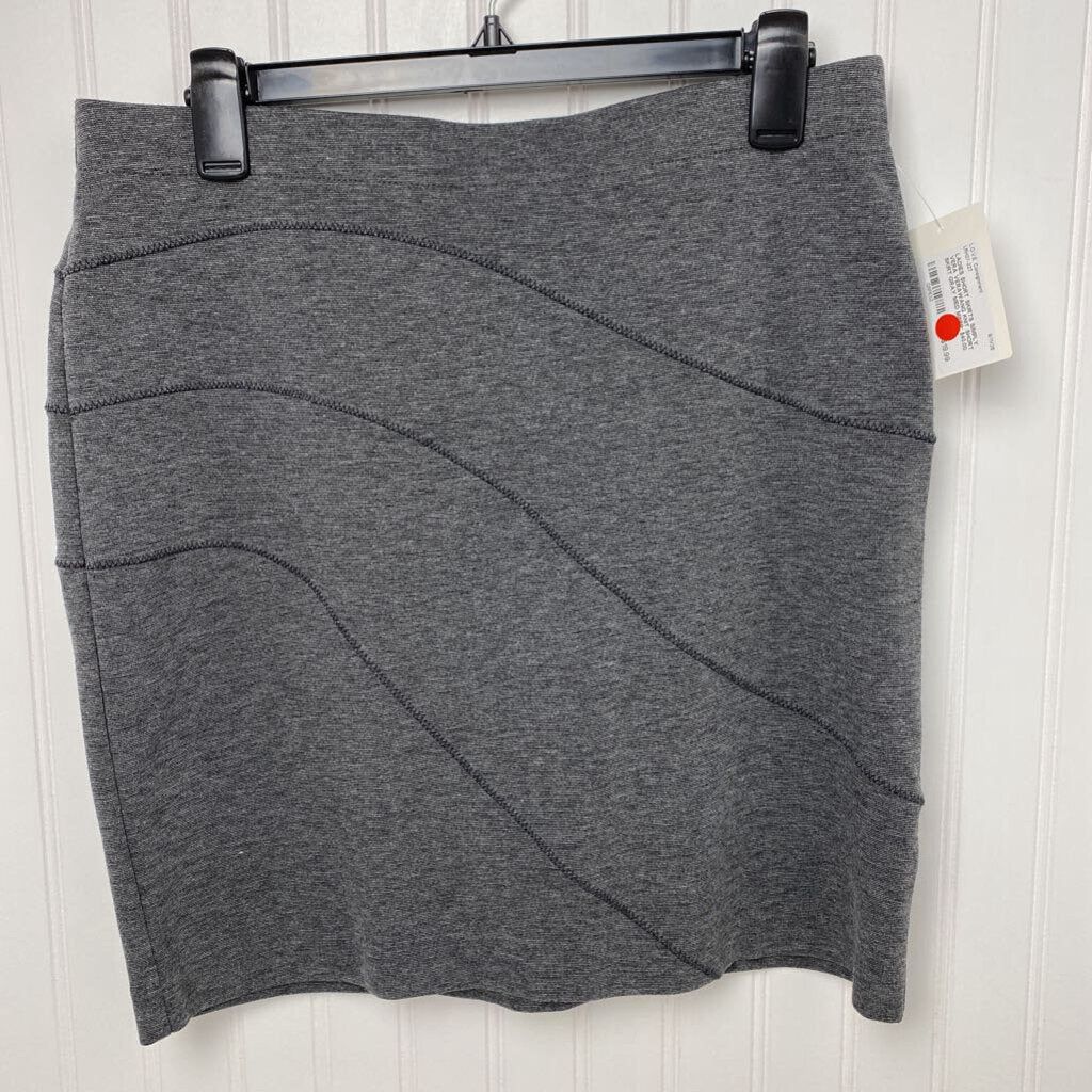 KNIT SHORT SKIRT