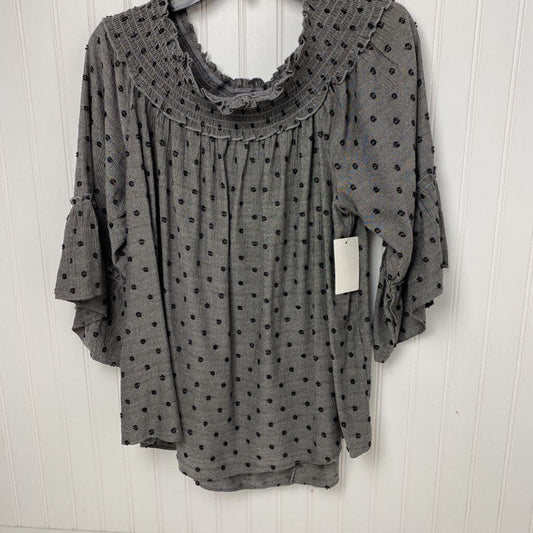 RUFFLED NECKLINE 3/4 SLEEVED
