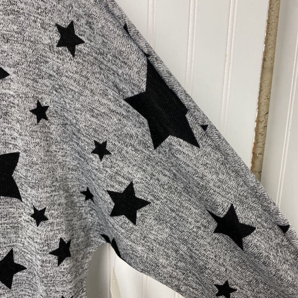 LONG SLEEVE STAR PRINT TOP
