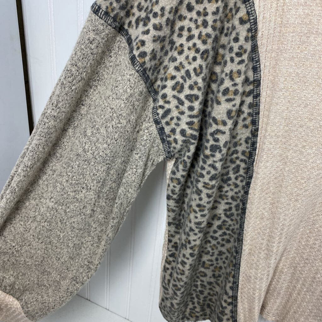 LONG SLEEVE KNIT TOP
