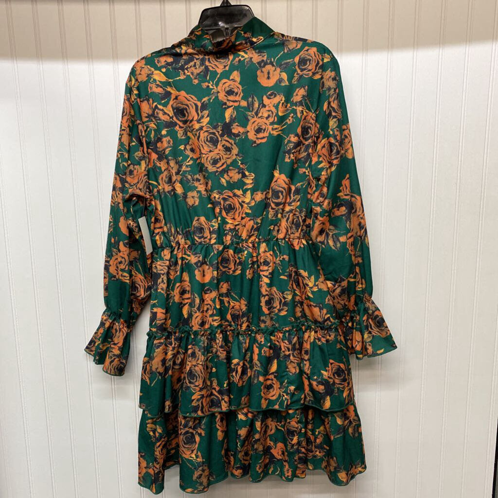 RUFFLED LONG SLEEVED DRESS