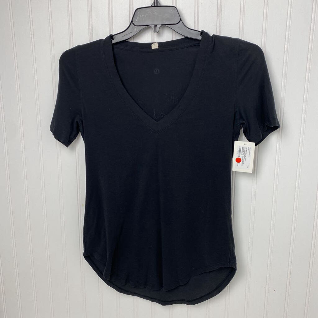 SHORT SLEEVE GRAPHIC TEE
