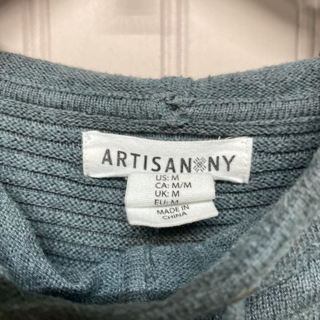HOODED SWEATER