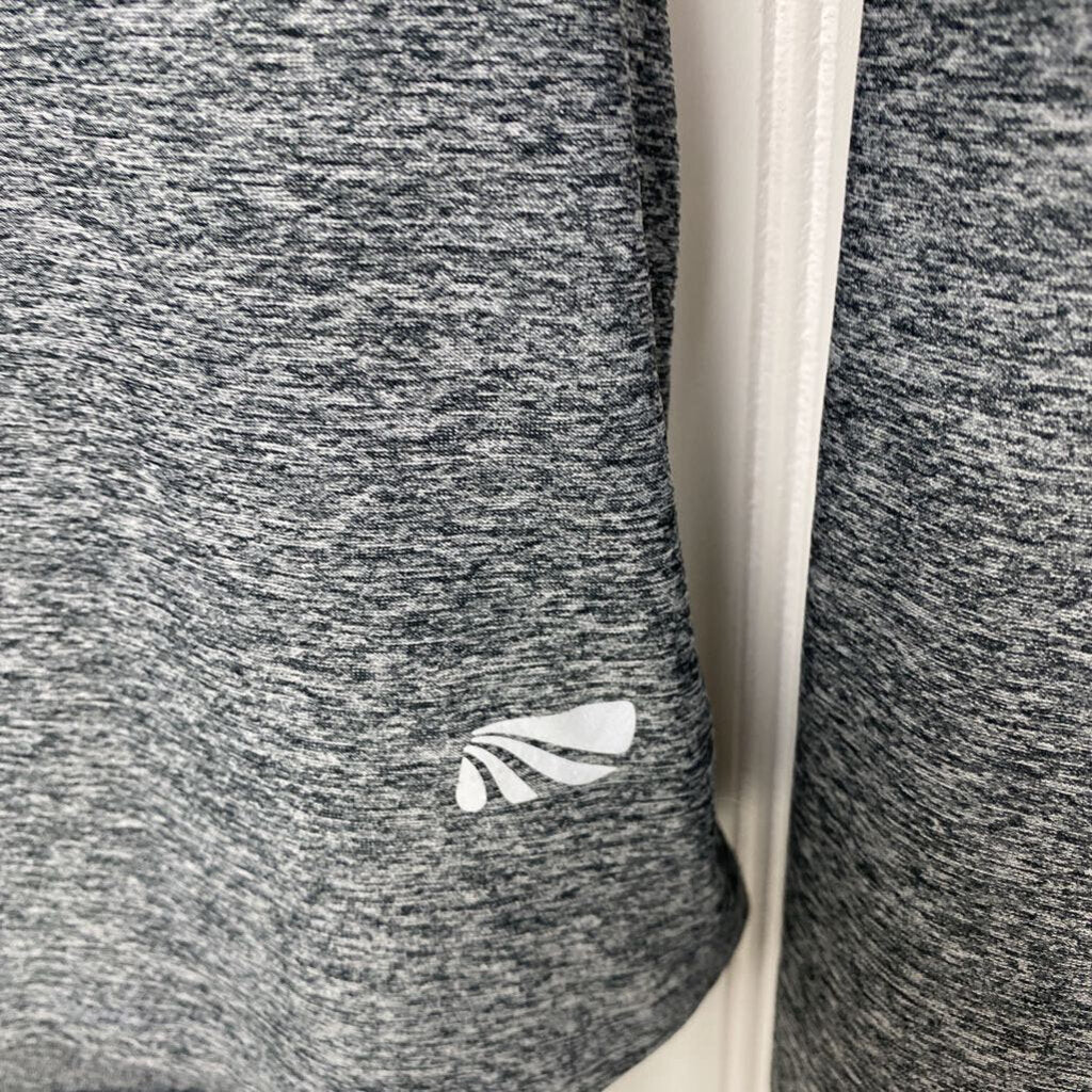 HOODED LONG SLEEVED TOP
