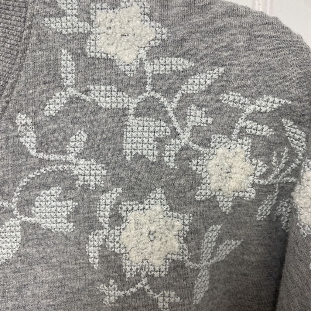 EMBROIDERED SWEATSHIRT