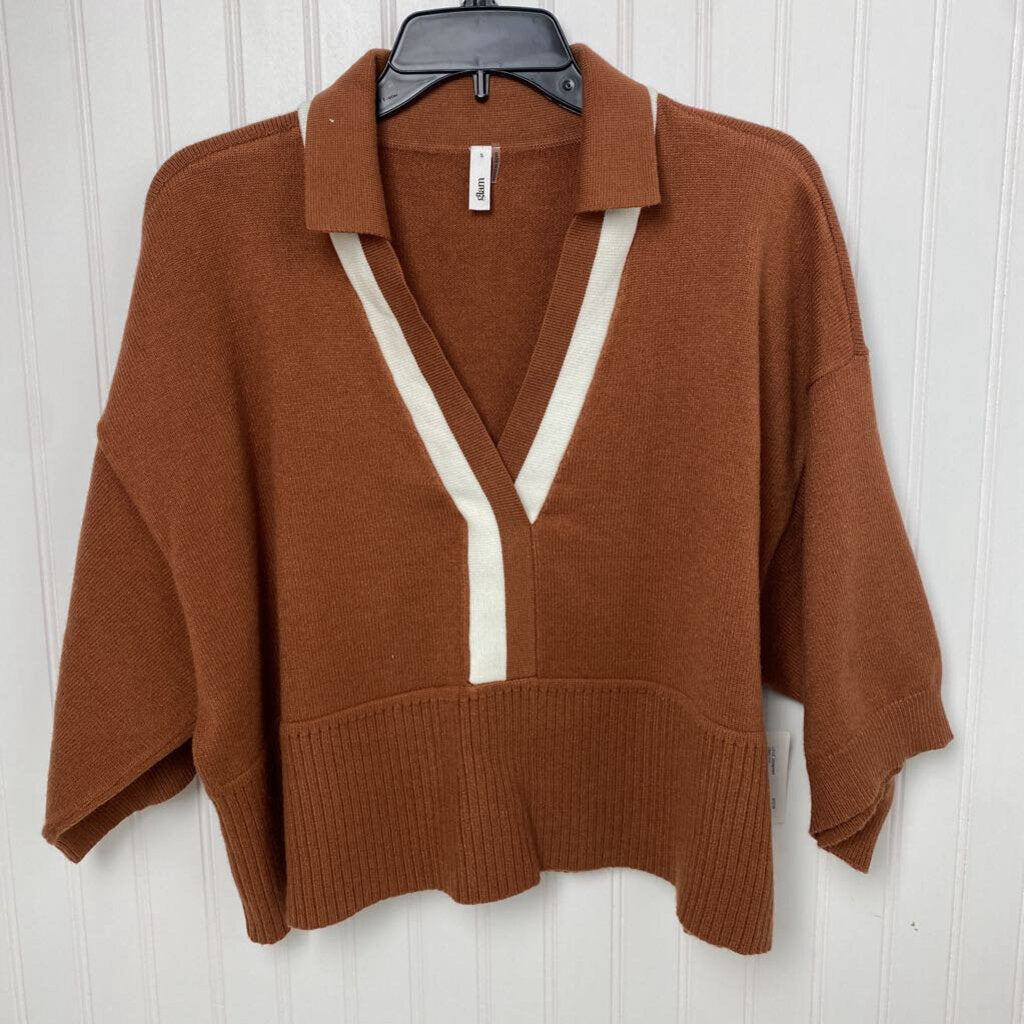 CROPPED WIDE ARMED SWEATER