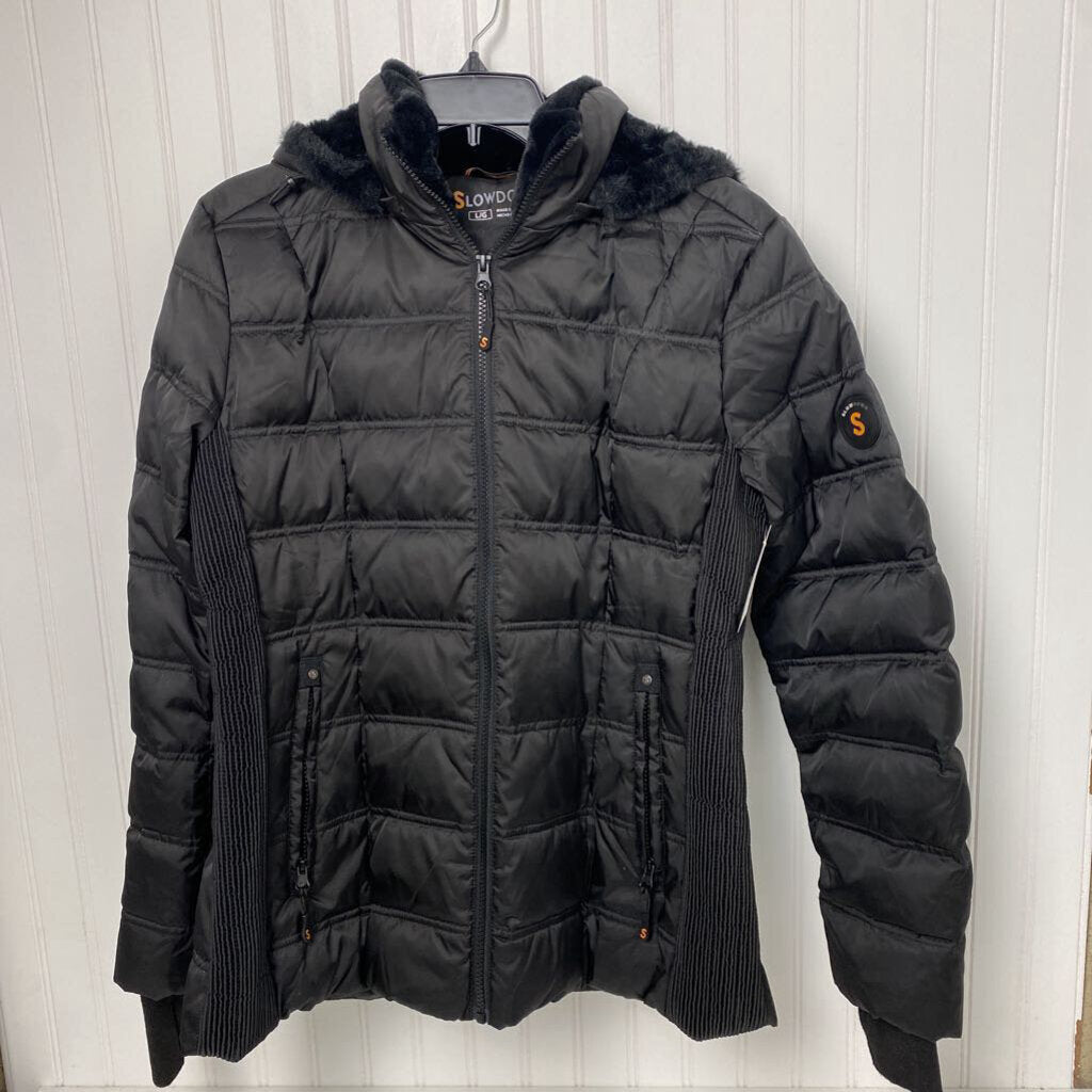 HOODED PUFFER JACKET