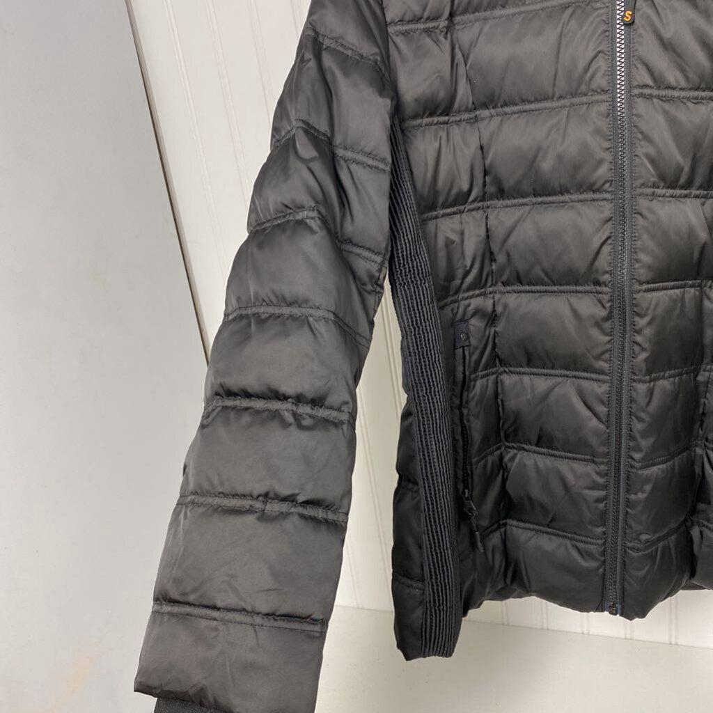 HOODED PUFFER JACKET