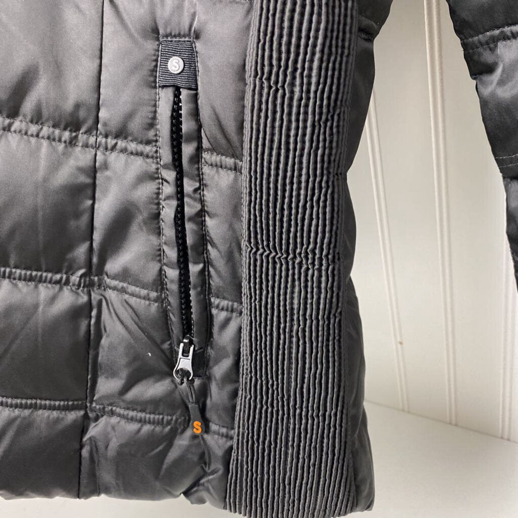 HOODED PUFFER JACKET