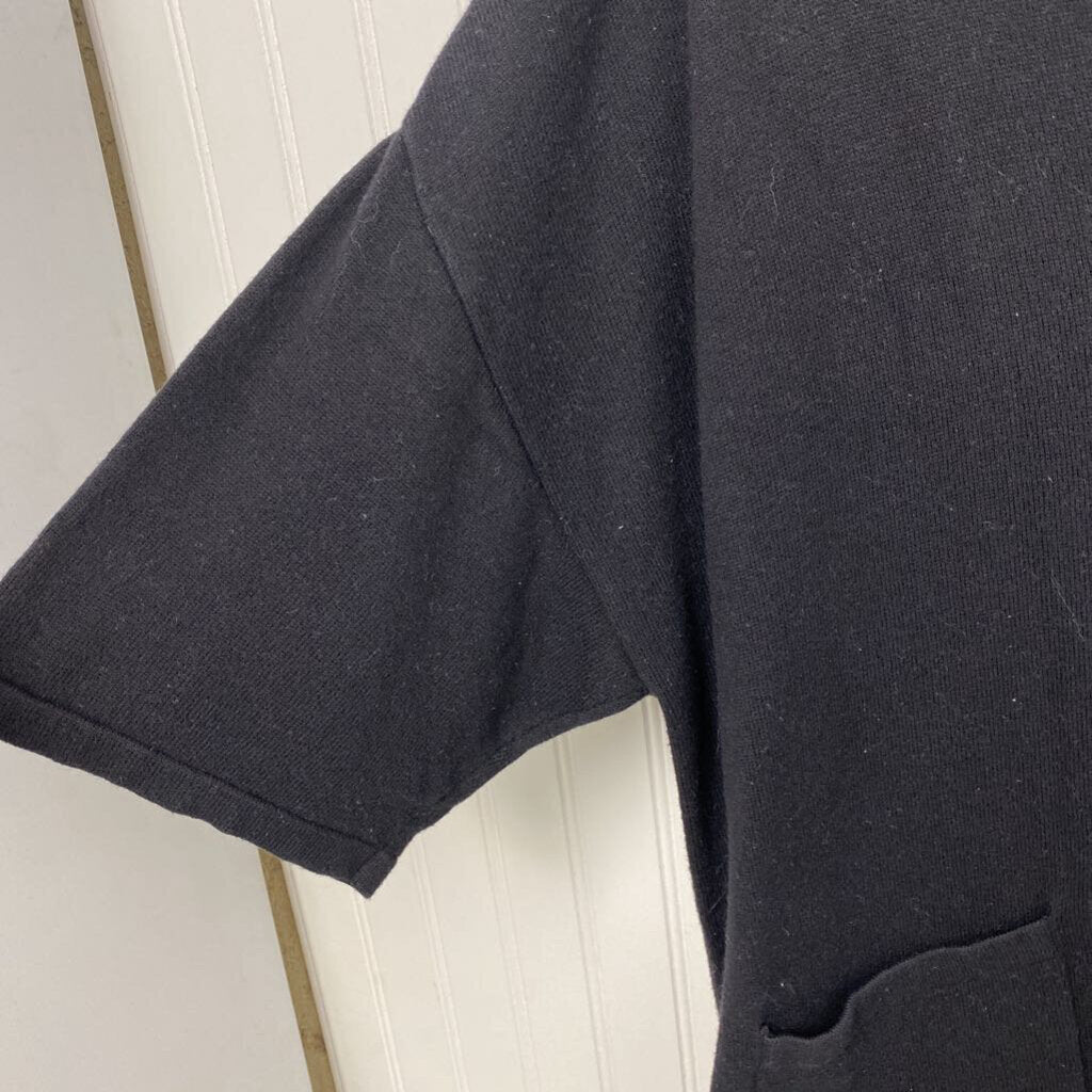 SHORT SLEEVED LONG SWEATER
