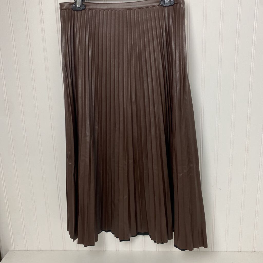 PLEATED PLEATHER SKIRT