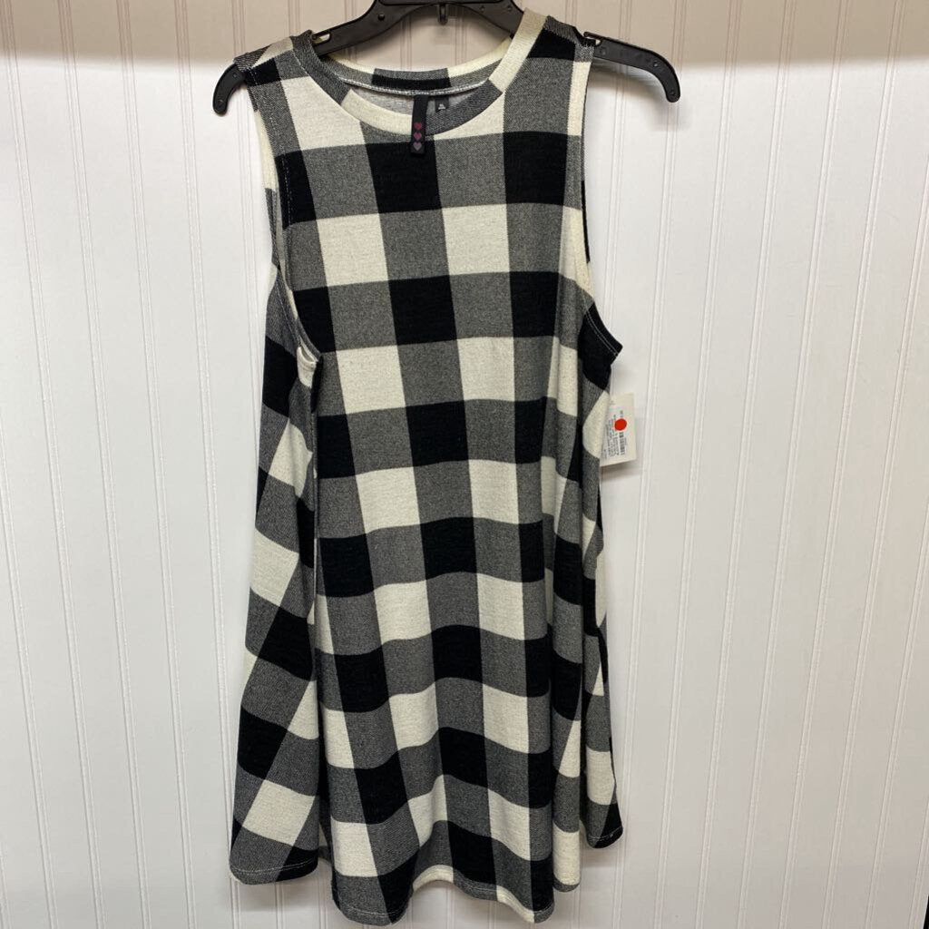 *SLEEVELESS PLAID DRESS