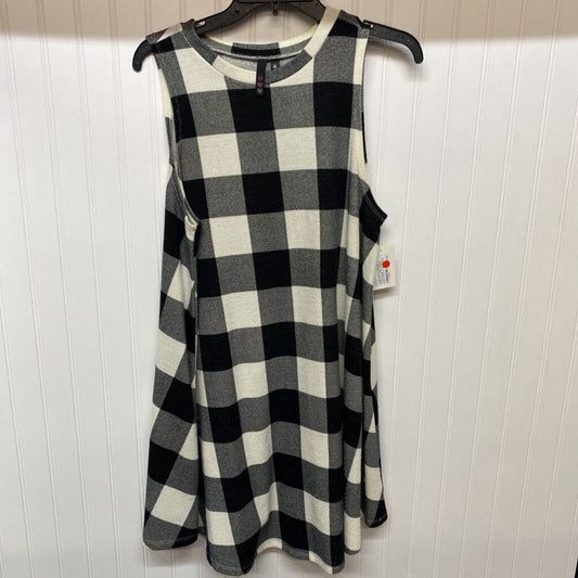 *SLEEVELESS PLAID DRESS