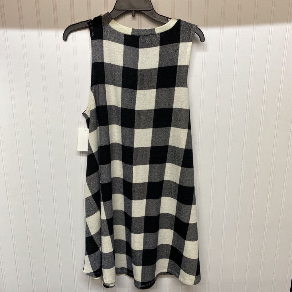 *SLEEVELESS PLAID DRESS