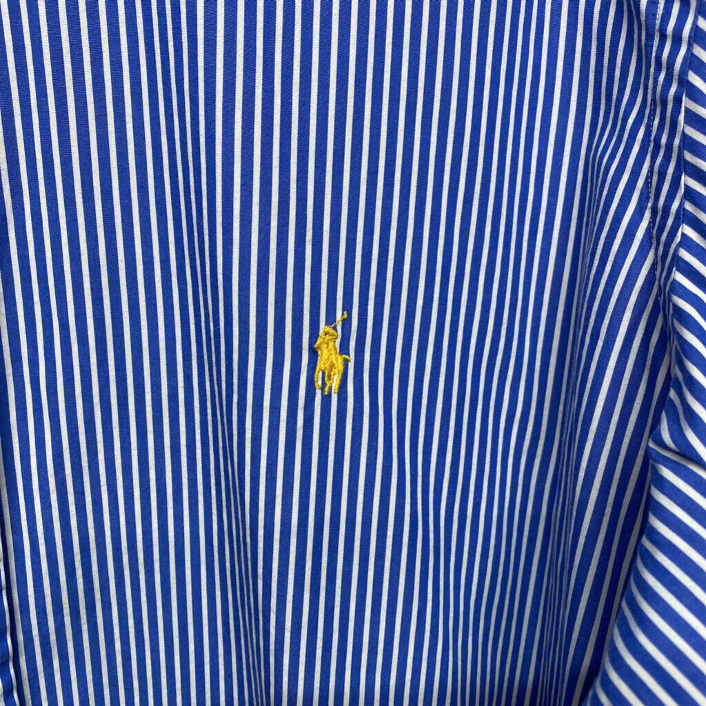 BLUE AND WHITE STRIPE BUTTON DOWN