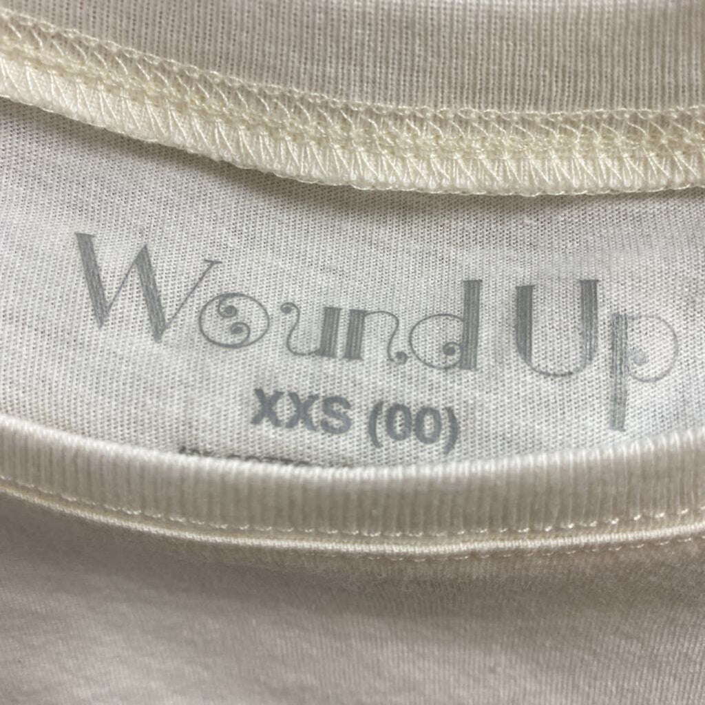 *S/S GRAPHIC TEE " SLIGHTLY DELUSIONAL BUT STILL CUTE"